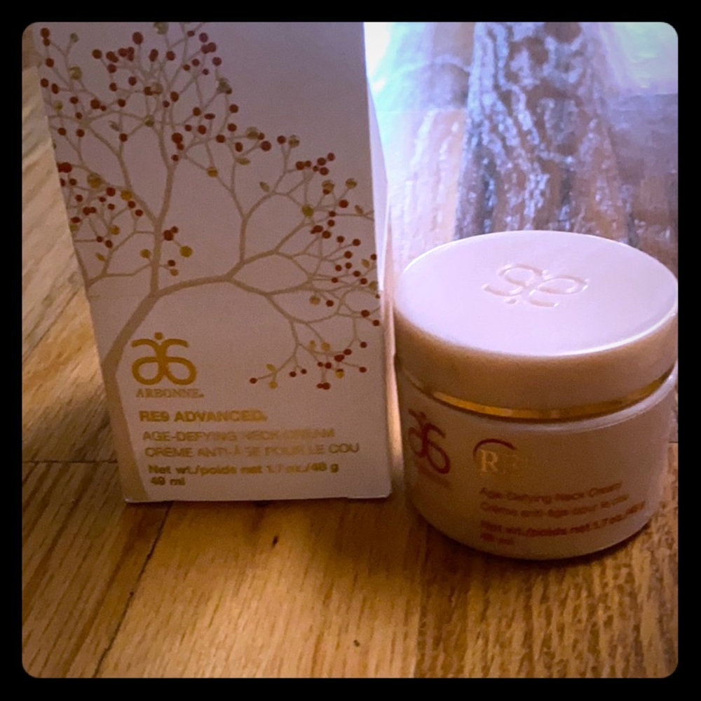Arbonne Age Defying Neck Cream